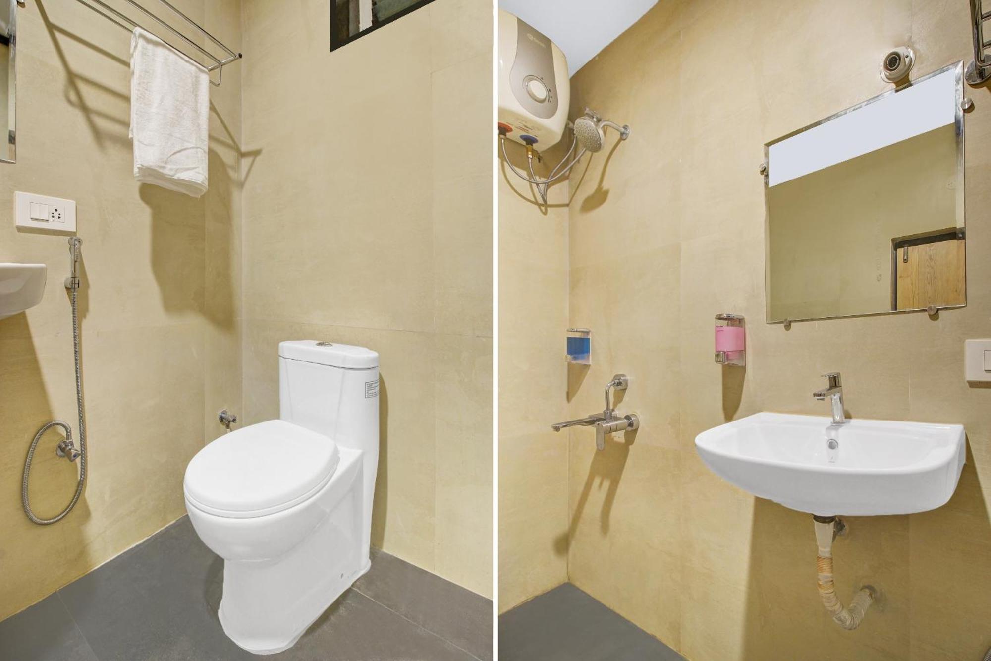 Super Townhouse Oak Hitec City Near Image Hospital Hyderabad Exterior photo